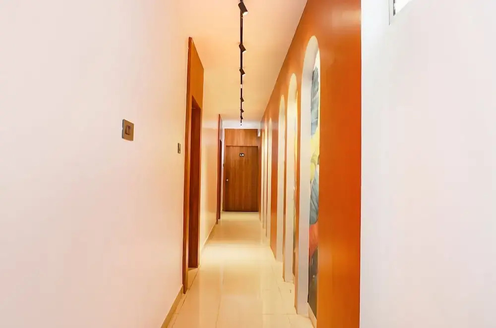 Fabhotel Majestic Inn