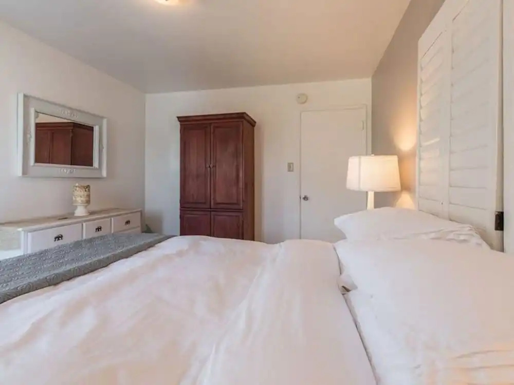 Ventura Beach Cottage Available