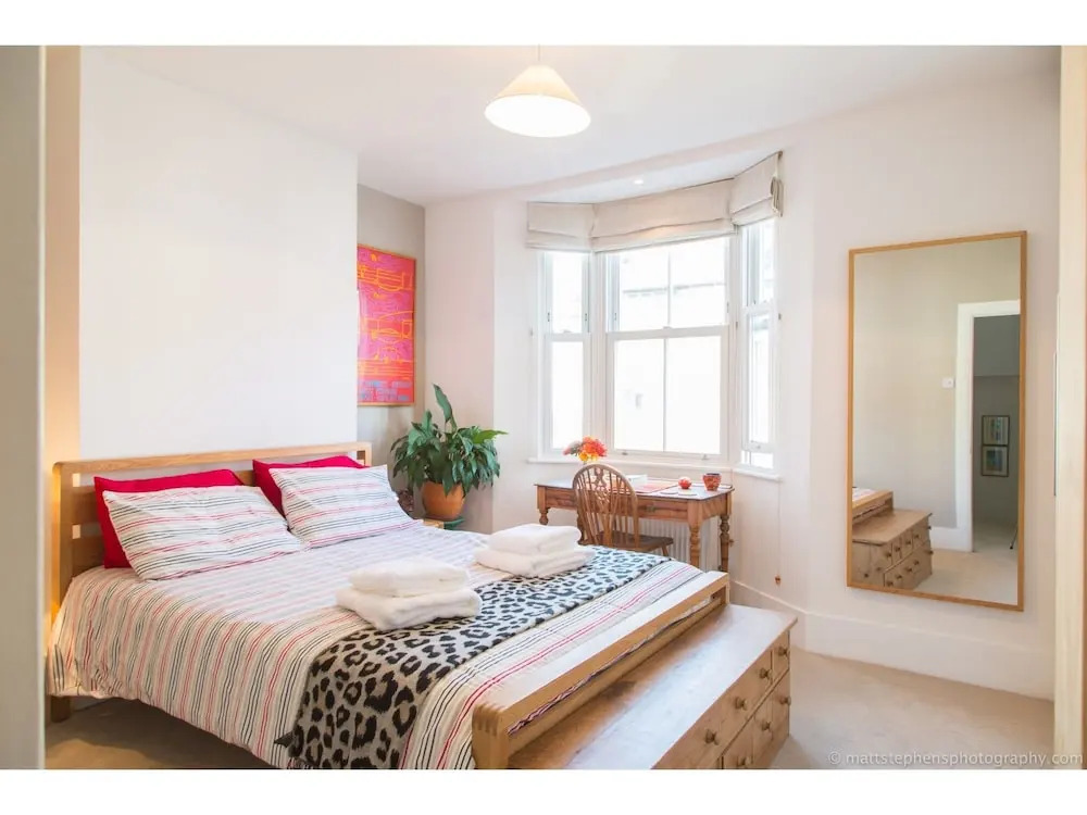 Cheerful Victorian Home in Charming Hanover