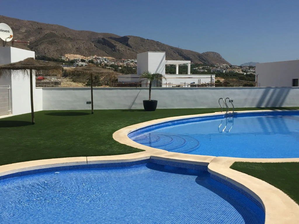 Modern holiday home in Finestrat with sea views