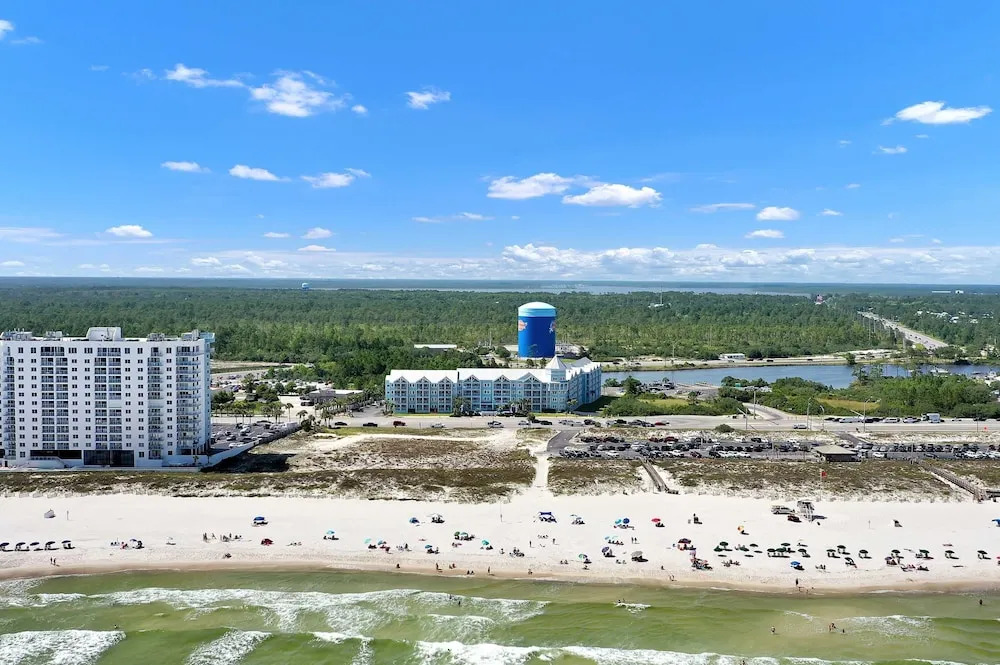 Grand Caribbean 201- Beach bay View 1 BR w Bunk