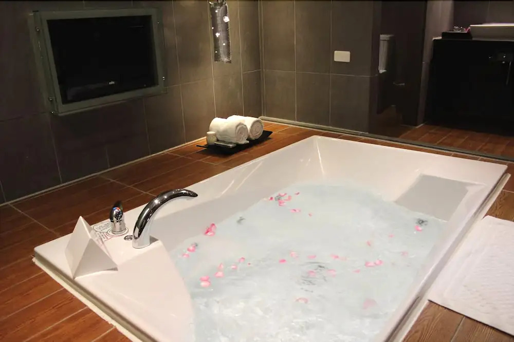 Eden Exoticism Planet Hotel