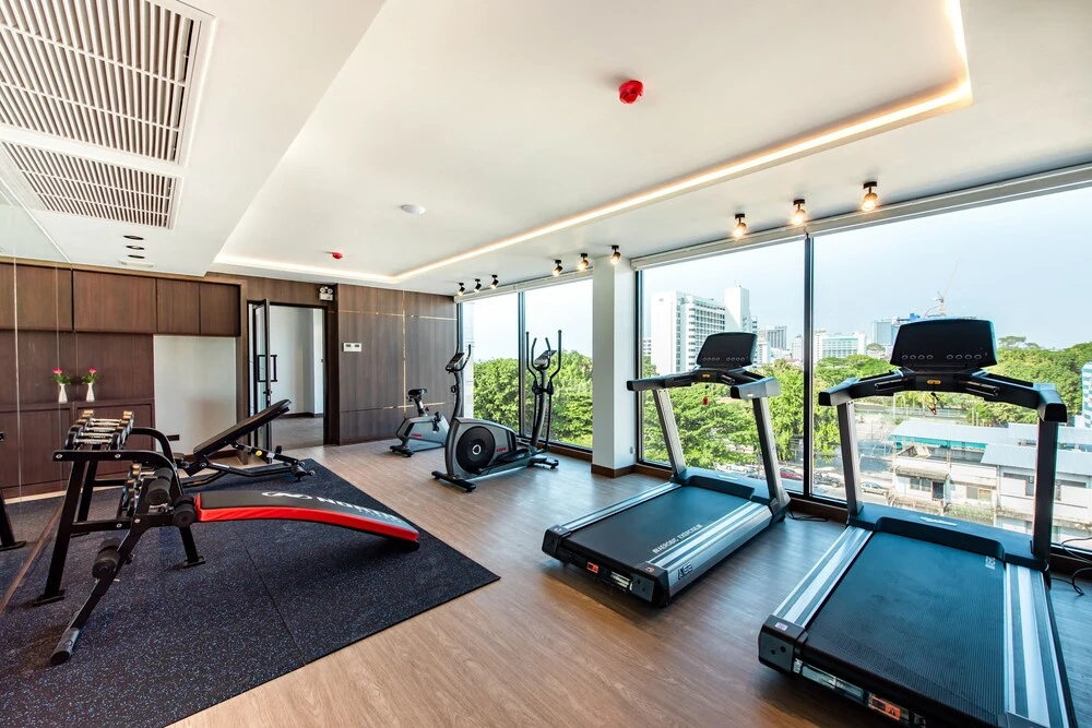 Отель Blackwoods Hotel Pattaya
