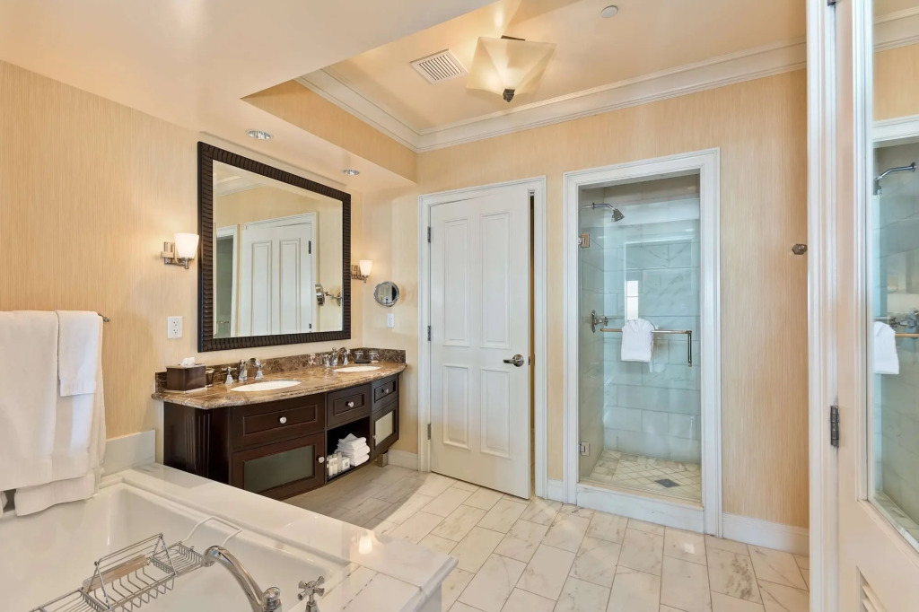 Beach Village at The Del, LXR Hotels & Resorts