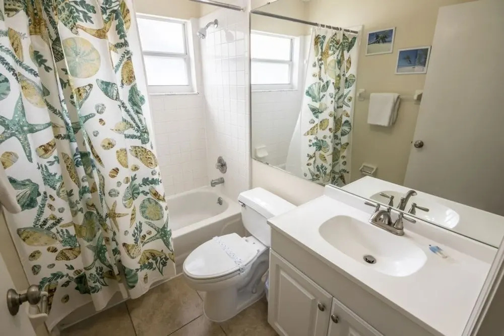 Peaceful Indian Ridge Oaks 4 Bedroom Home by Redawning
