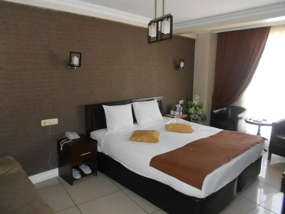 Selis Hotel