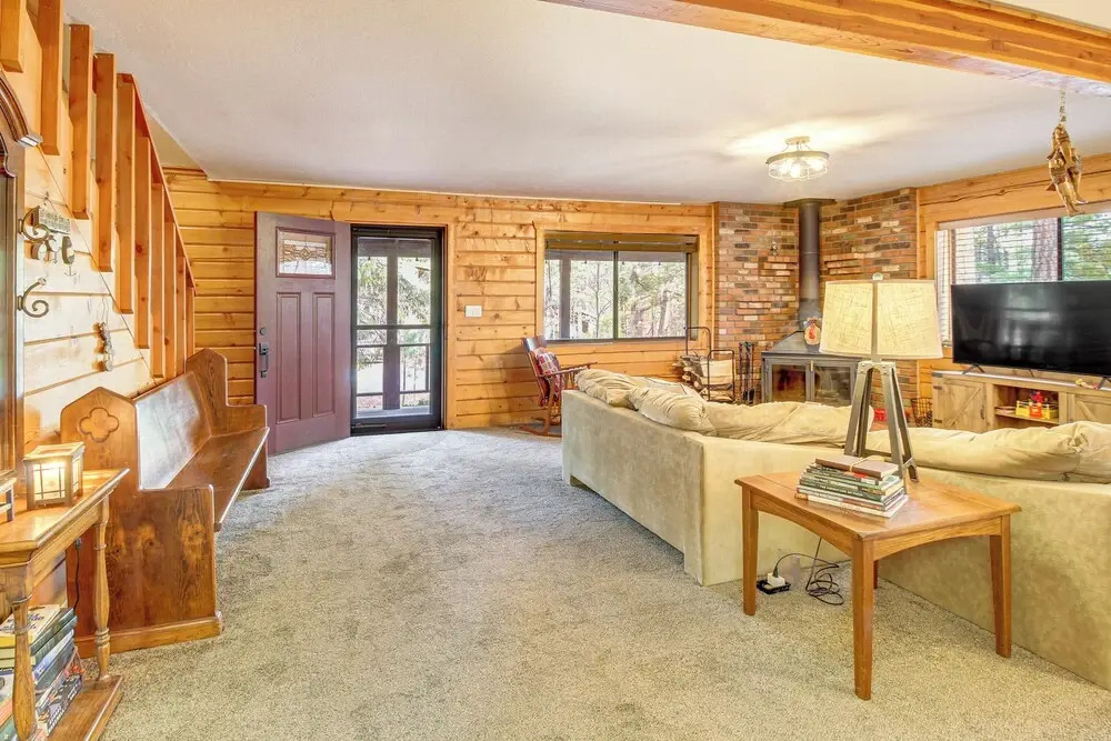5 Mi to Woodland Lake Park: Cabin in Pinetop!
