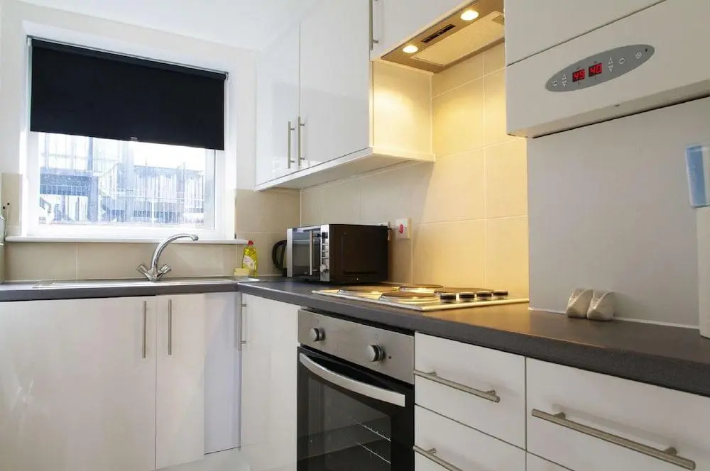 The London Agent Fitzrovia Studio 2
