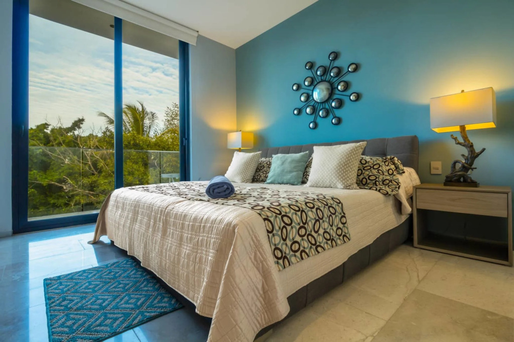 NEW LUX 2BR Balcony Dream Location Pool Shops