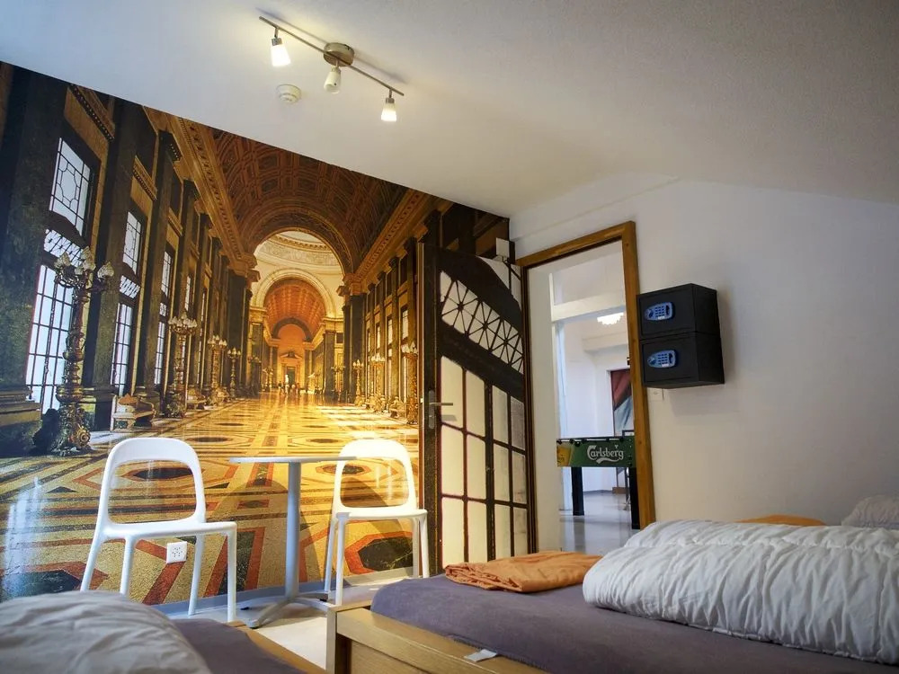 VIVA Hostel
