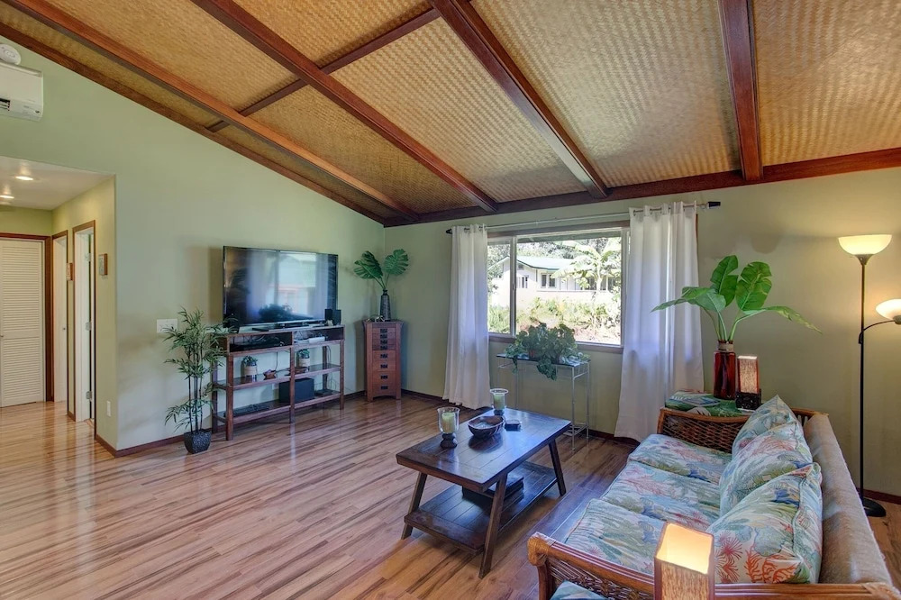 The Coqui Shack 2 Bedroom Cabin by Redawning