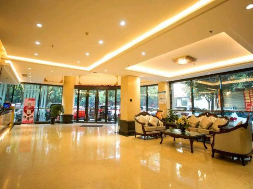 Prince Hotel
