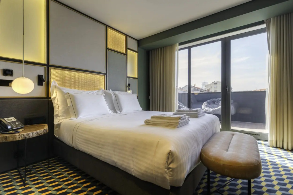 The Convo Porto Hotel & Suites