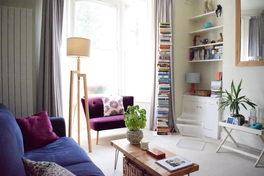 Spacious 1 Bedroom Victorian Apartment