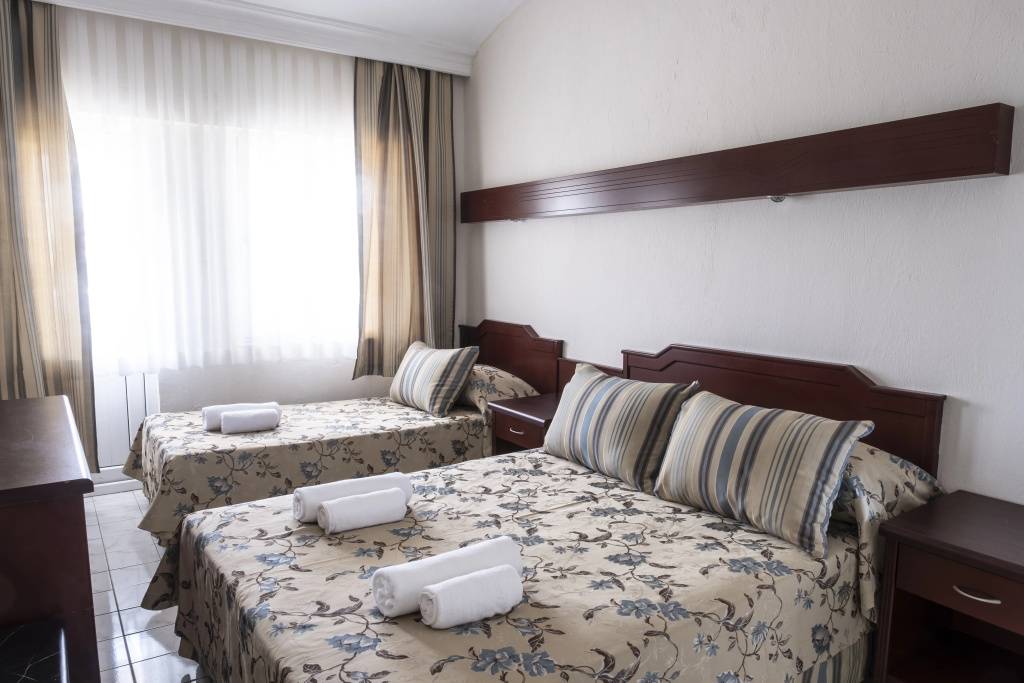 Side Spring Hotel