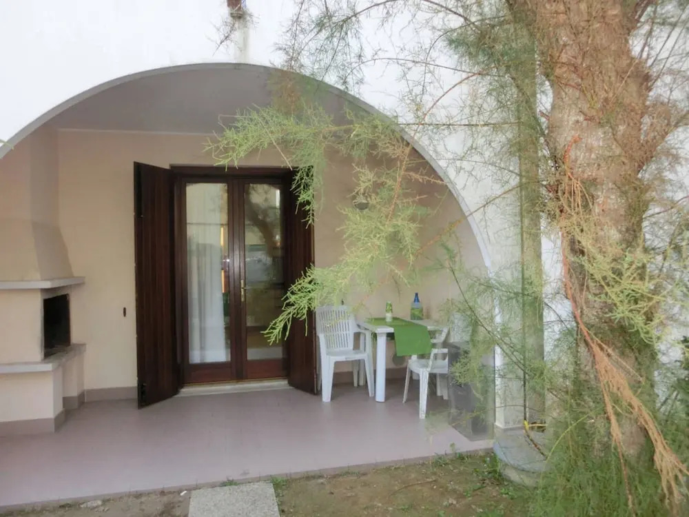 Apartment With Garden in Residence With Pool