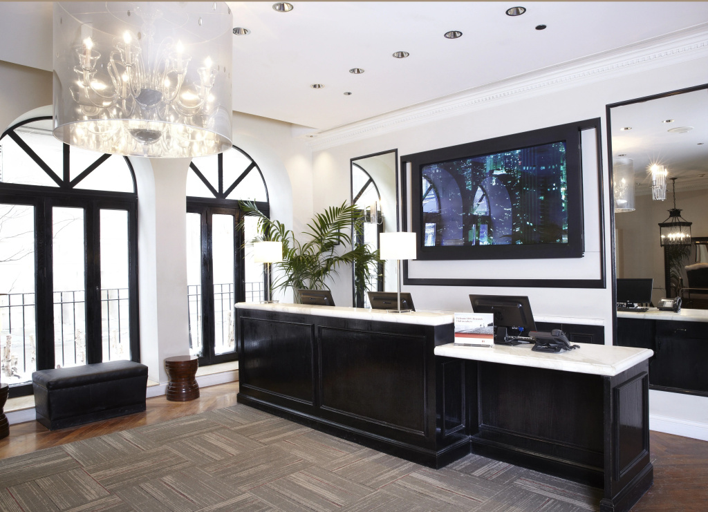 Holiday Inn Express Chicago - Magnificent Mile by IHG