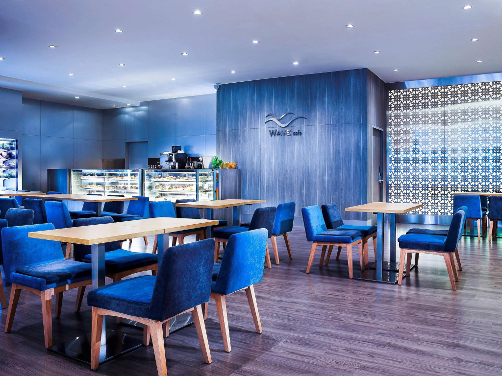Grand Mercure Roxy Hotel