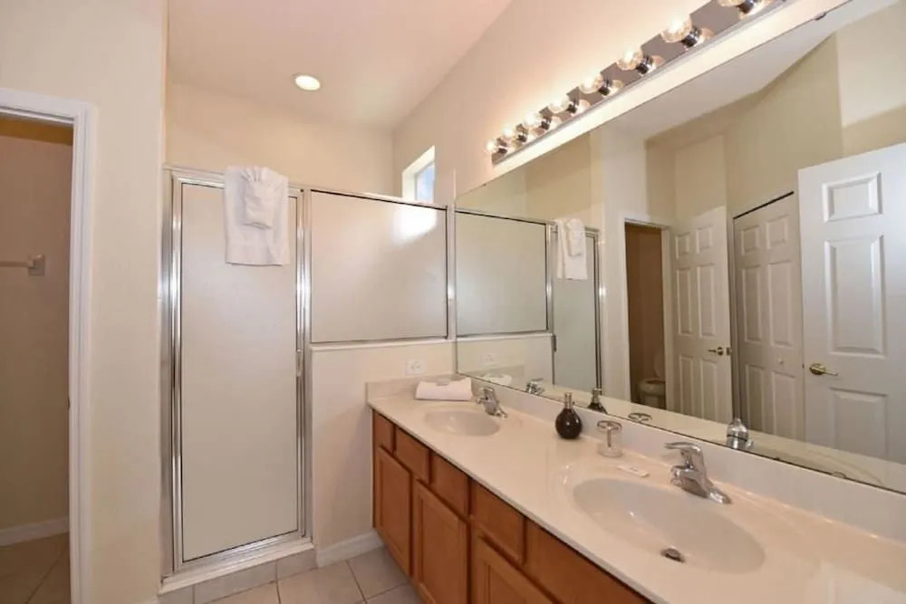 163 Watersong House 5 Bedroom by Florida Star