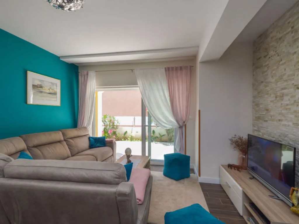 House Valdor Cervia