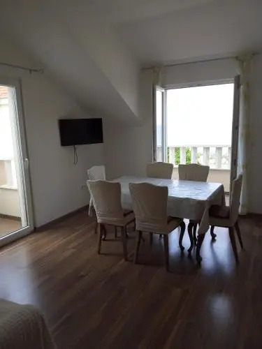 Apartments Zvone,place by the sea