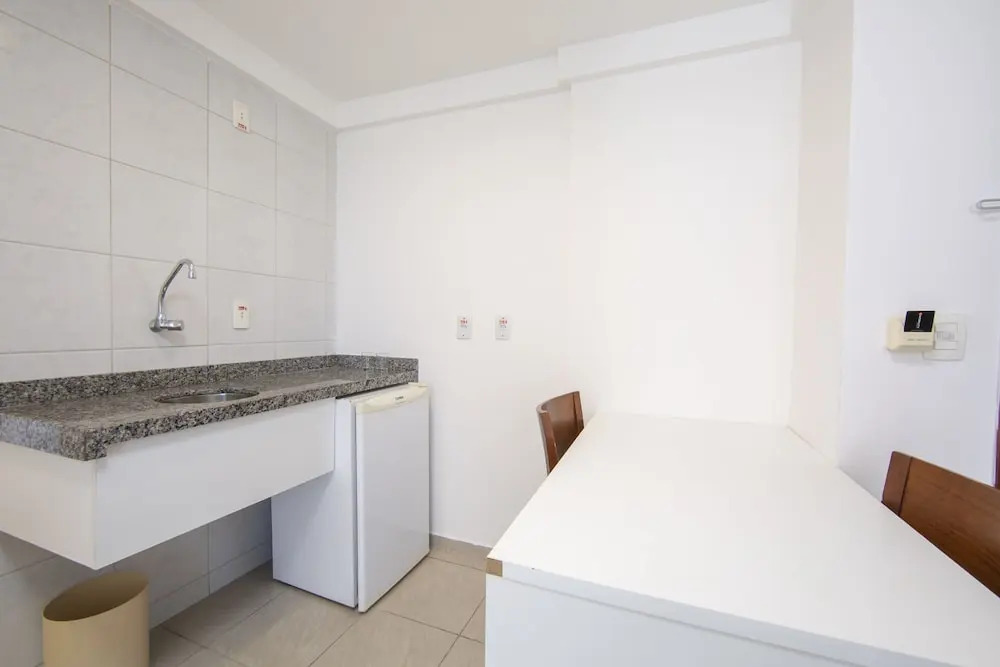 Flat Espaçoso para Casal em Areia Preta