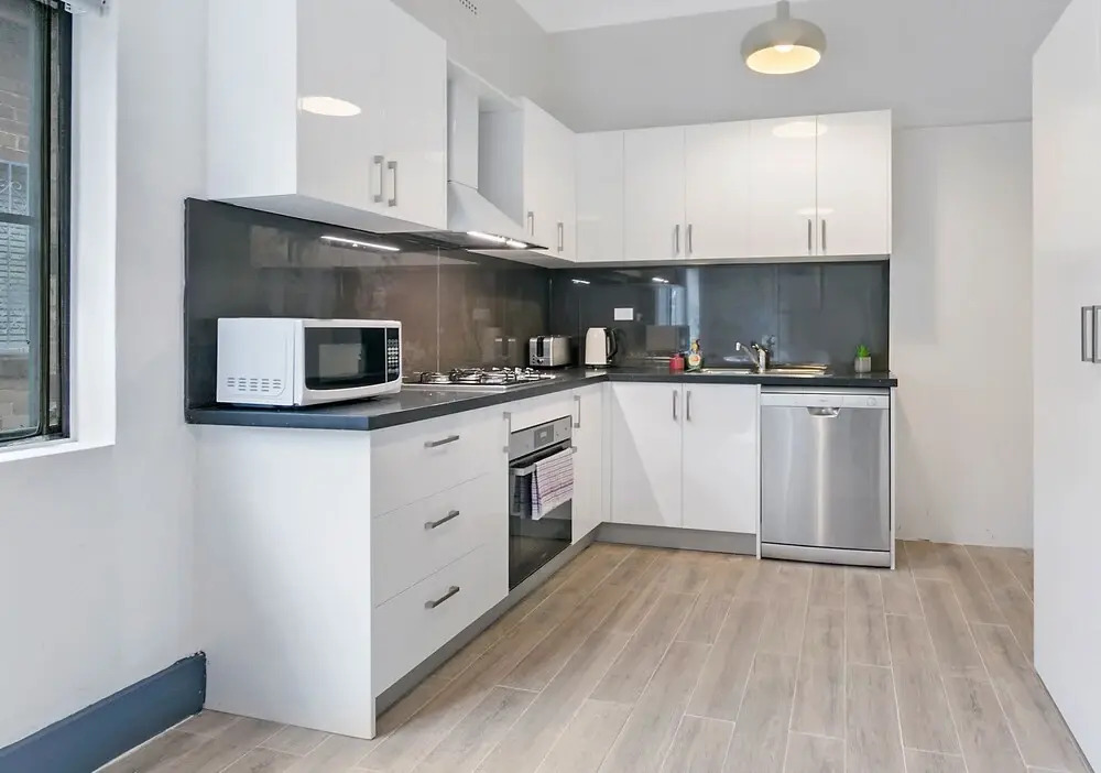 Kozyguru | Arncliffe | Airport Cottage 3 Bed House