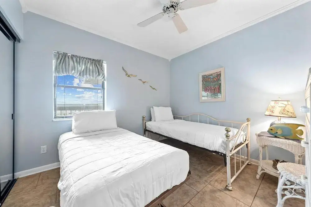 Romar Place 705