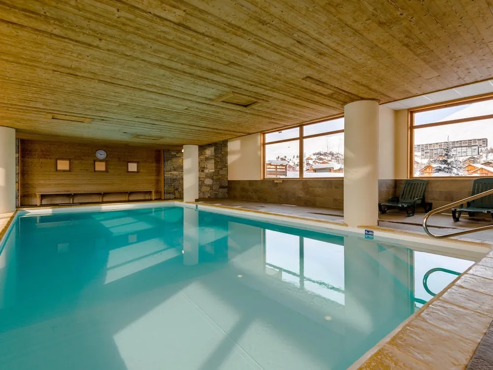Residence: 4-bedroom Duplex Apartment
