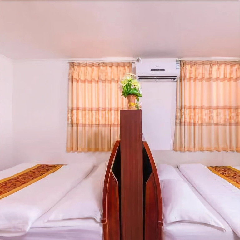 Yun Hang Apartment