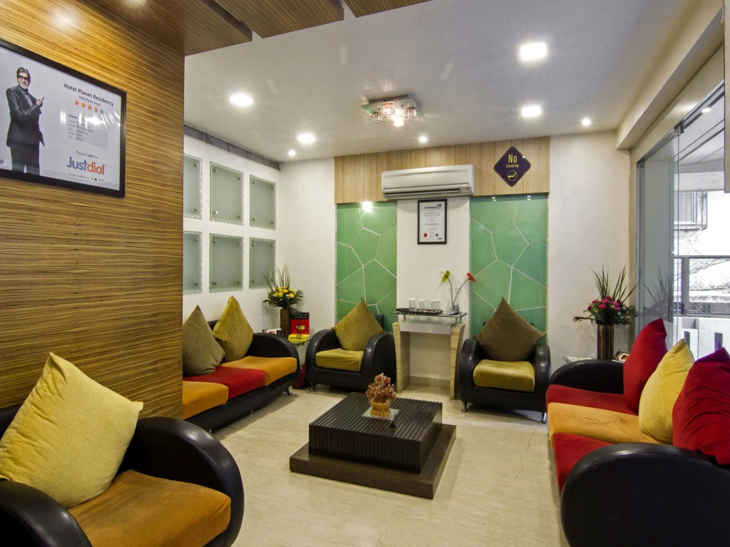 OYO Premium 091 Vile Parle East