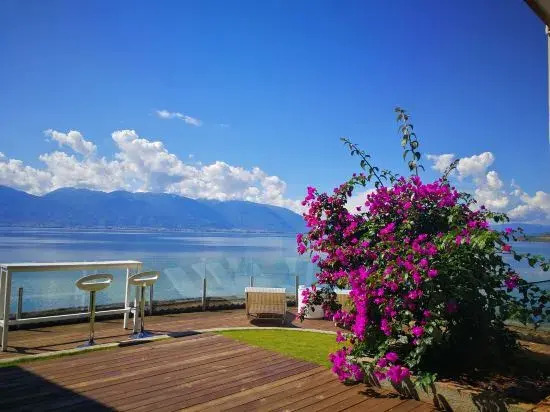 Xingyuxinyuan Lake View Holiday Hotel