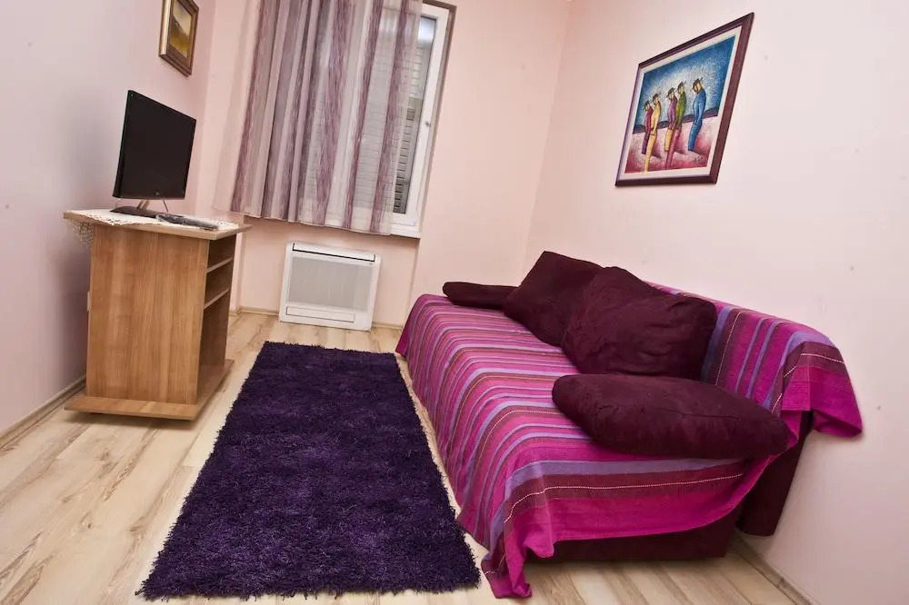 Split Apartments Peric