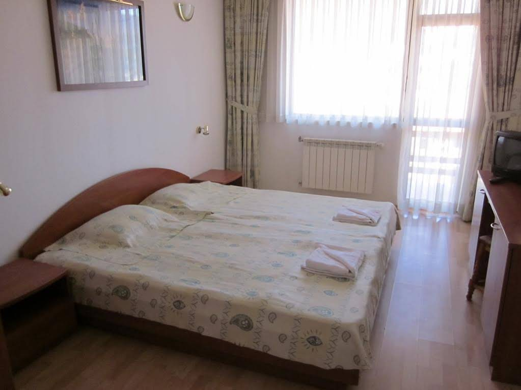 Guest House Karov - 2 Stars