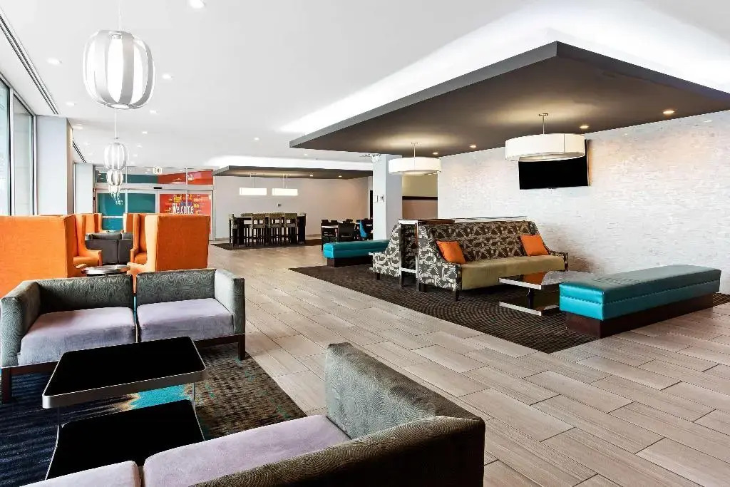 La Quinta Inn & Suites by Wyndham Chicago - Lake Shore