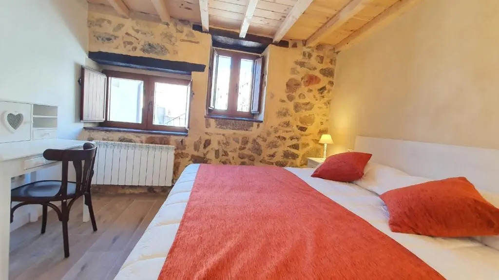 Casas del Castillo, 4