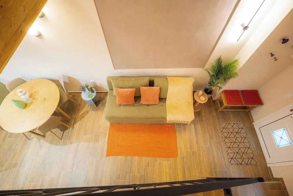 Vayas Residences - Agora