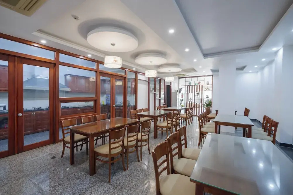 Ngan Ha Hotel Long Bien