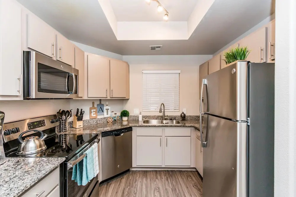 Executive 3 BR King, Close to Kierland & TPC w Parking 1025