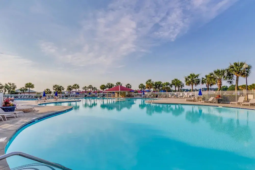 Barefoot Resort North Tower by Condo-World
