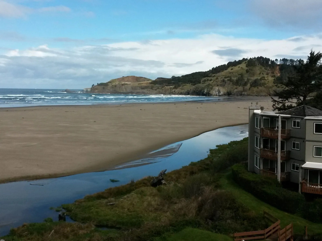 Little Creek Cove Beach Resort