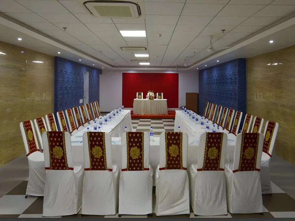 Hotel Shri Ram Empire
