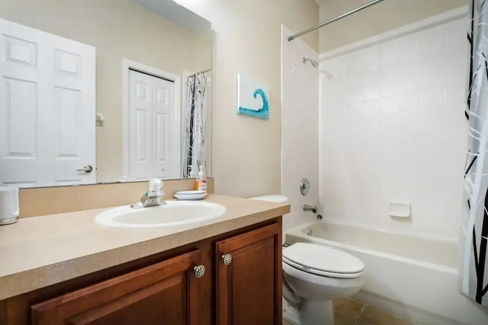 Beautiful 5 Bed Pool Home In Reunion 5 Bedroom Home by RedAwning