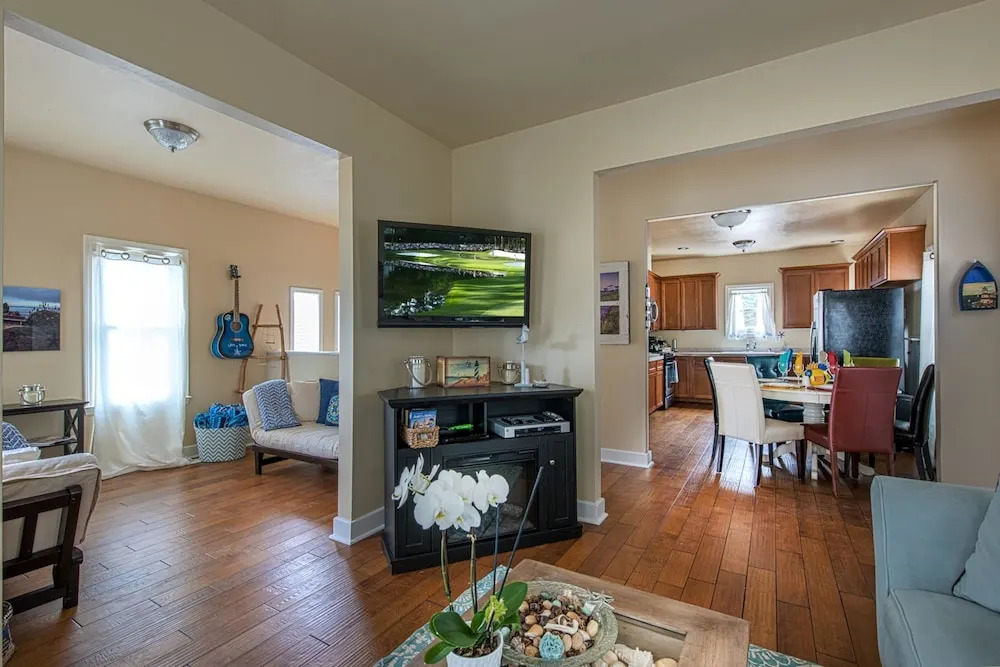 3729 Ocean Park Sanctuary