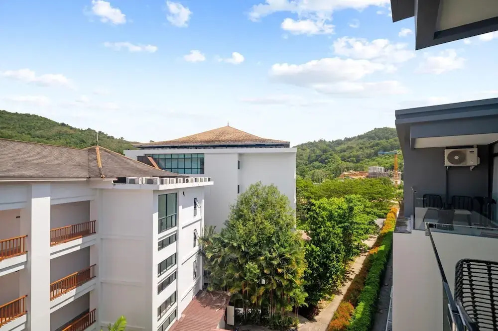 Wyndham Gardens 1321 Studio, 1min to Naithon Beach