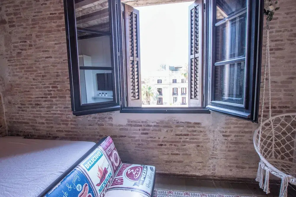 Barcelona Classic Plaza Real Apartments