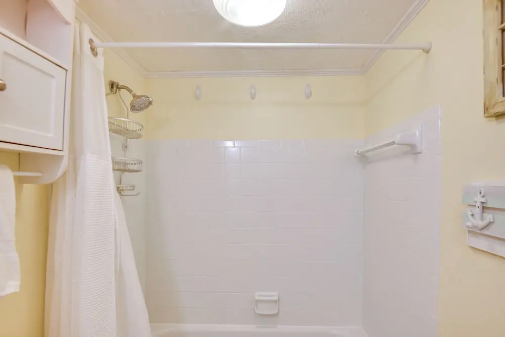 Daytona Beach Studio w/ Private Lanai 1 Mi to Pier