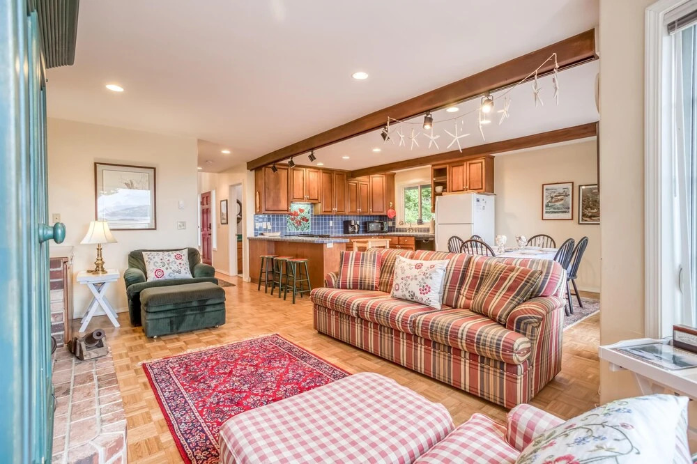 Spectacular River and Ocean View - Charming Coastal Retreat