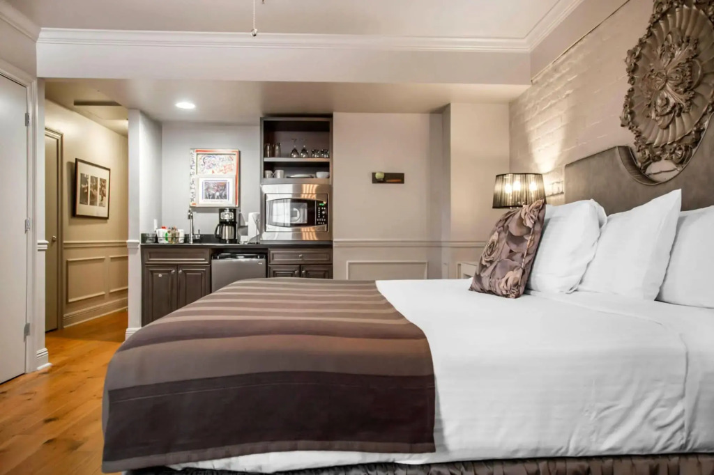 Bluegreen Vacations Club La Pension, an Ascend Collection Resort