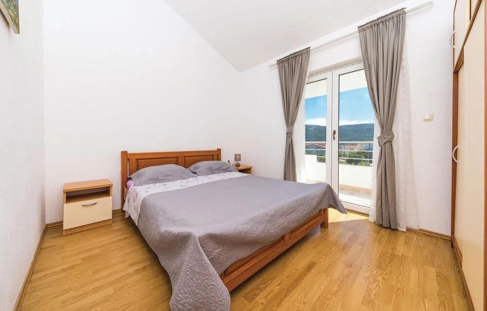 Beautiful Home in Poljica With Wifi and 3 Bedrooms